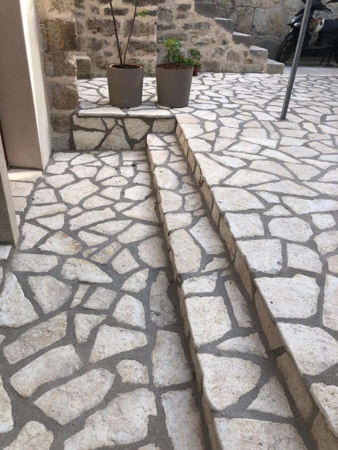 Old Town Apartment Tonka Hvar Town Esterno foto